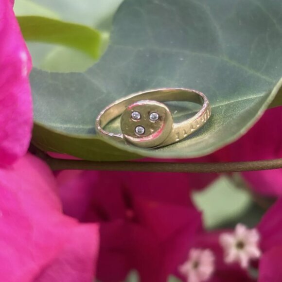 LINN Designs NY Moon & Stars Diamond 14k Gold Ring size 6 - Picture 4 of 4